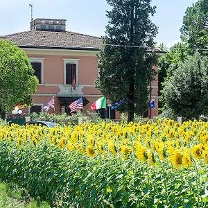 Maya 3* Cascina