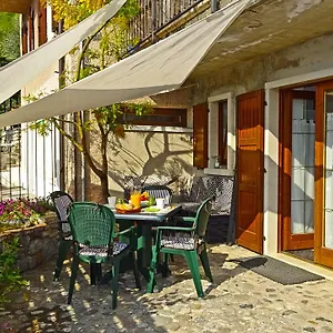 Apartment Casa Paola By Gardadomusmea