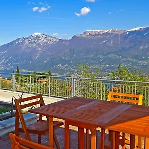 Apartment La Quiete 23 View By Gardadomusmea